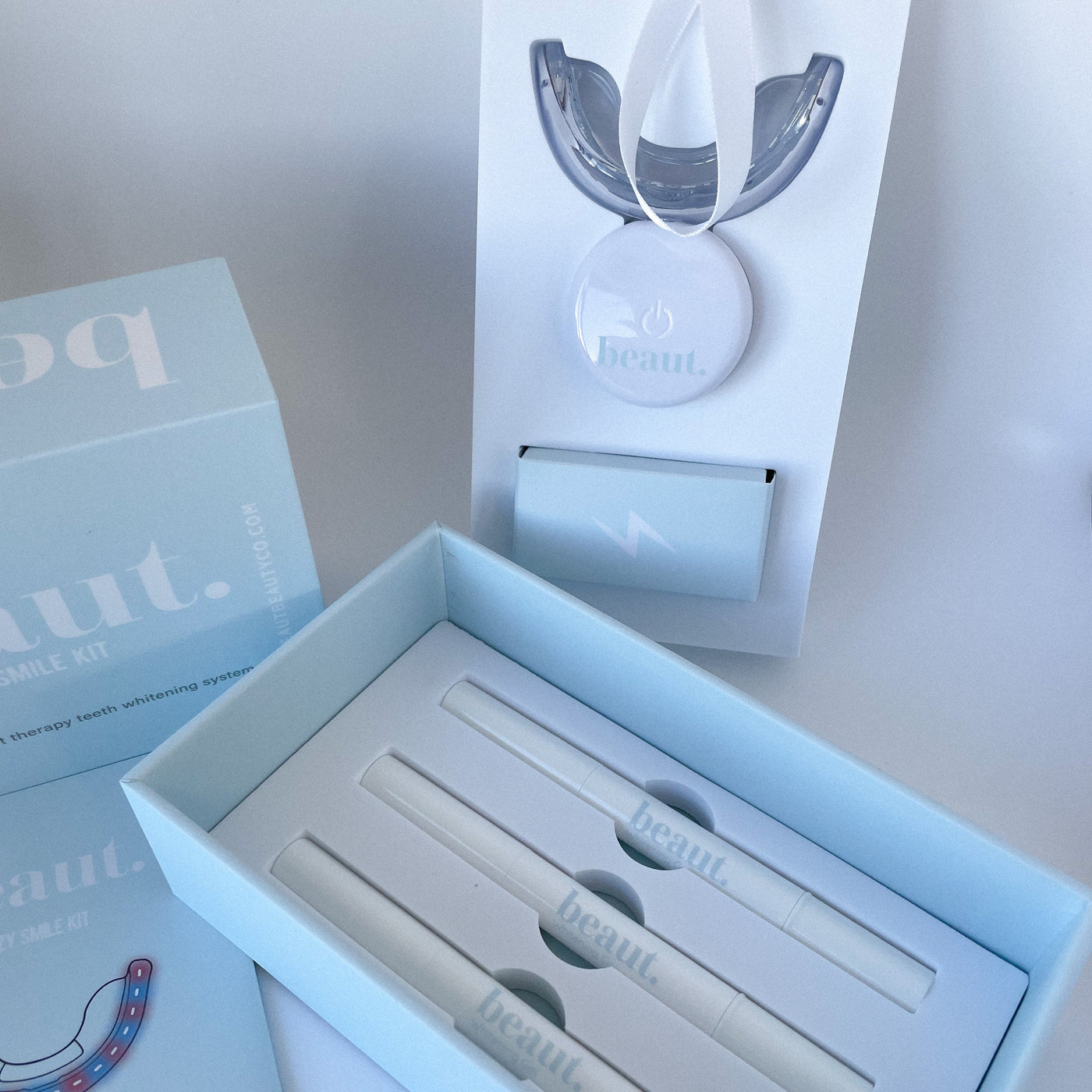 Cozy Smile Kit by beaut.