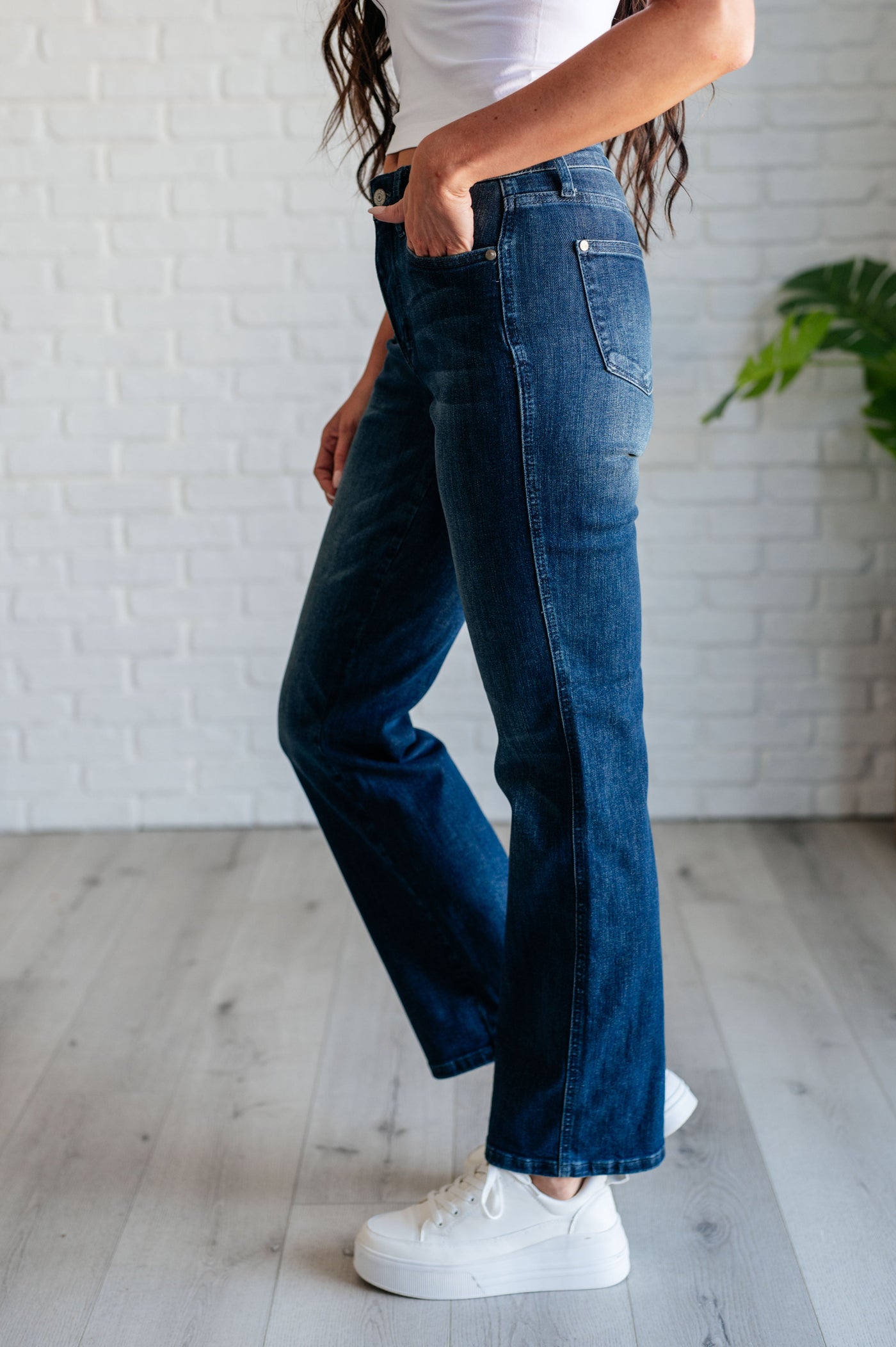 Judy Blue Muriel Mid Rise Tummy Control Classic Straight Jeans