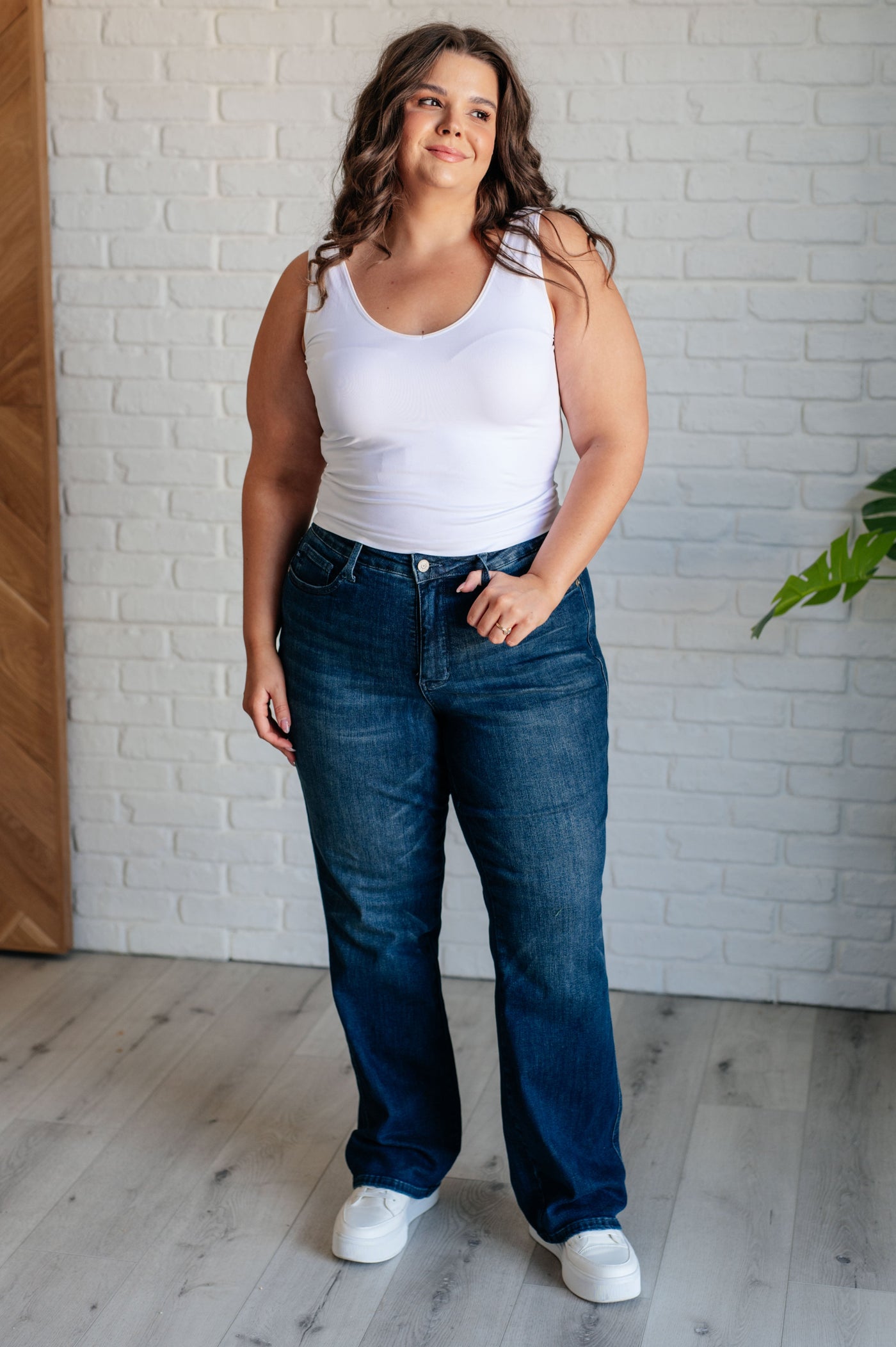 Judy Blue Muriel Mid Rise Tummy Control Classic Straight Jeans