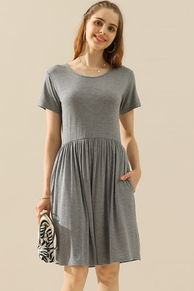 Everyday Chic Dress with Pockets