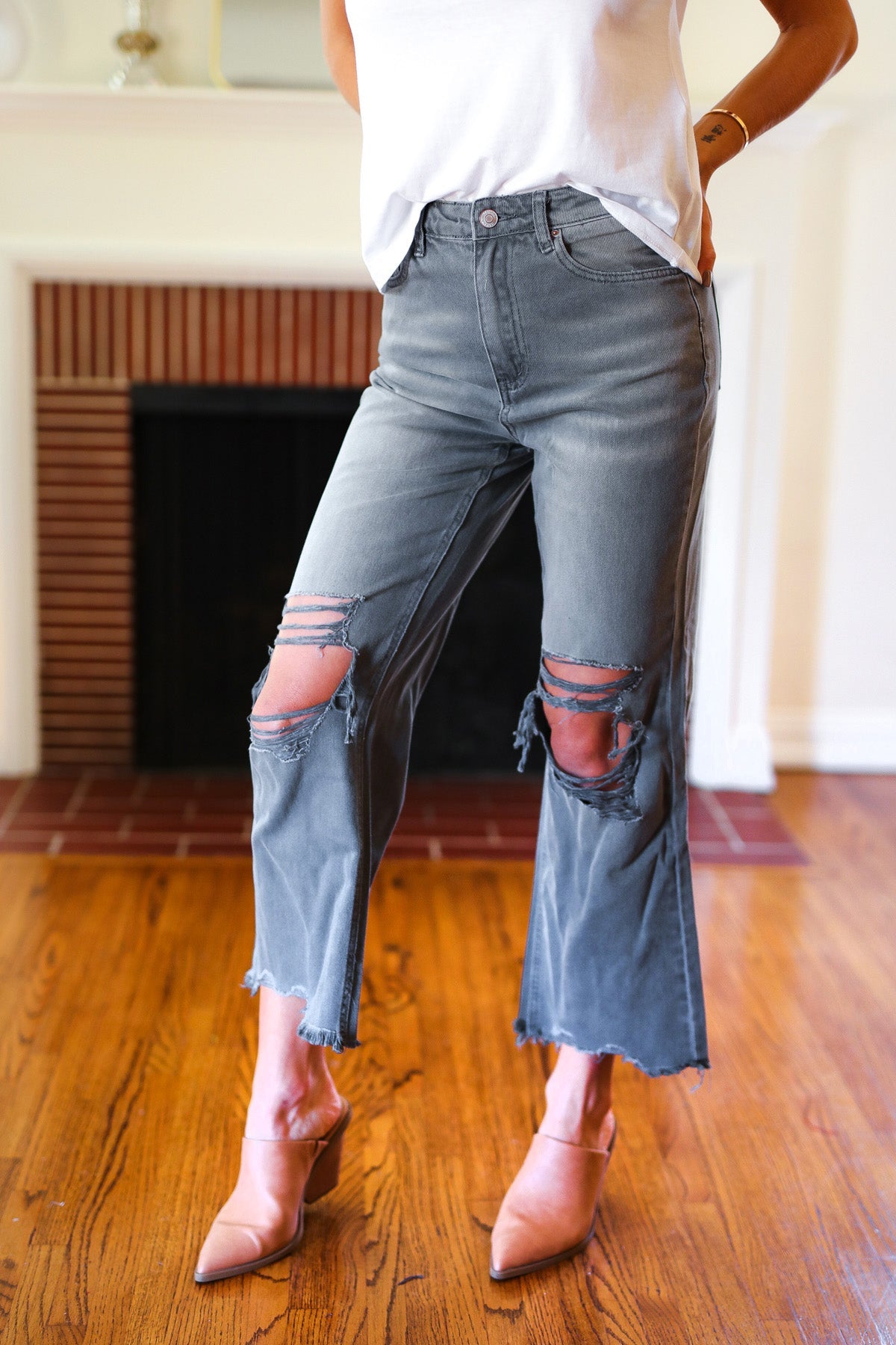 Cut Loose Distressed Cropped Pants in Ash Black