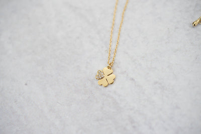 Crystal Clover Necklace in Gold