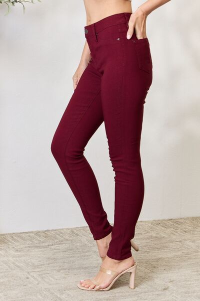 Belle Hyperstretch Mid-Rise Skinny Jeans in Wine