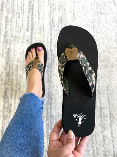 On The Trail Camo Flip Flops - Copper + Rose