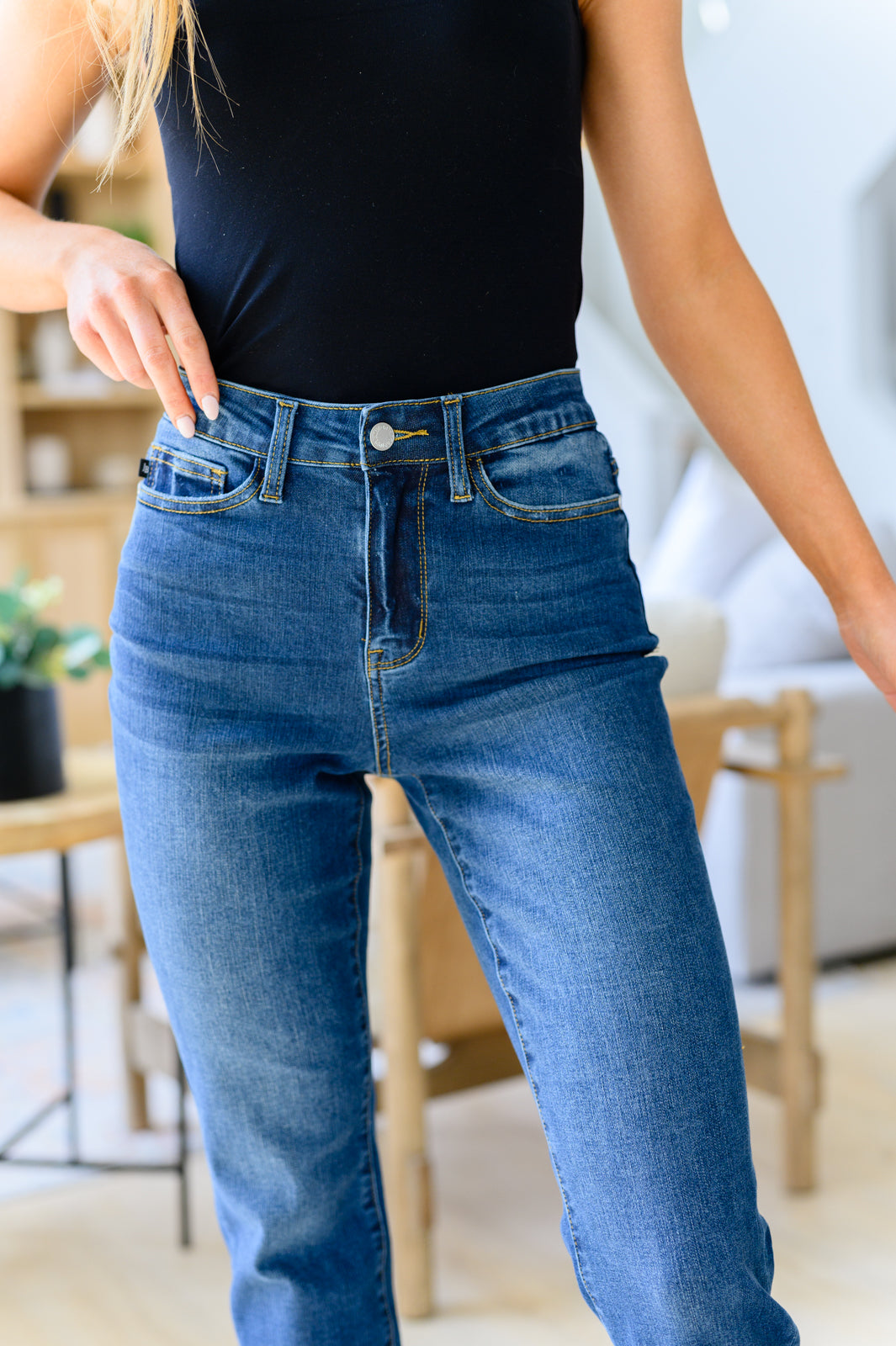 Judy Blue Downtown High Rise Boyfriend Jeans